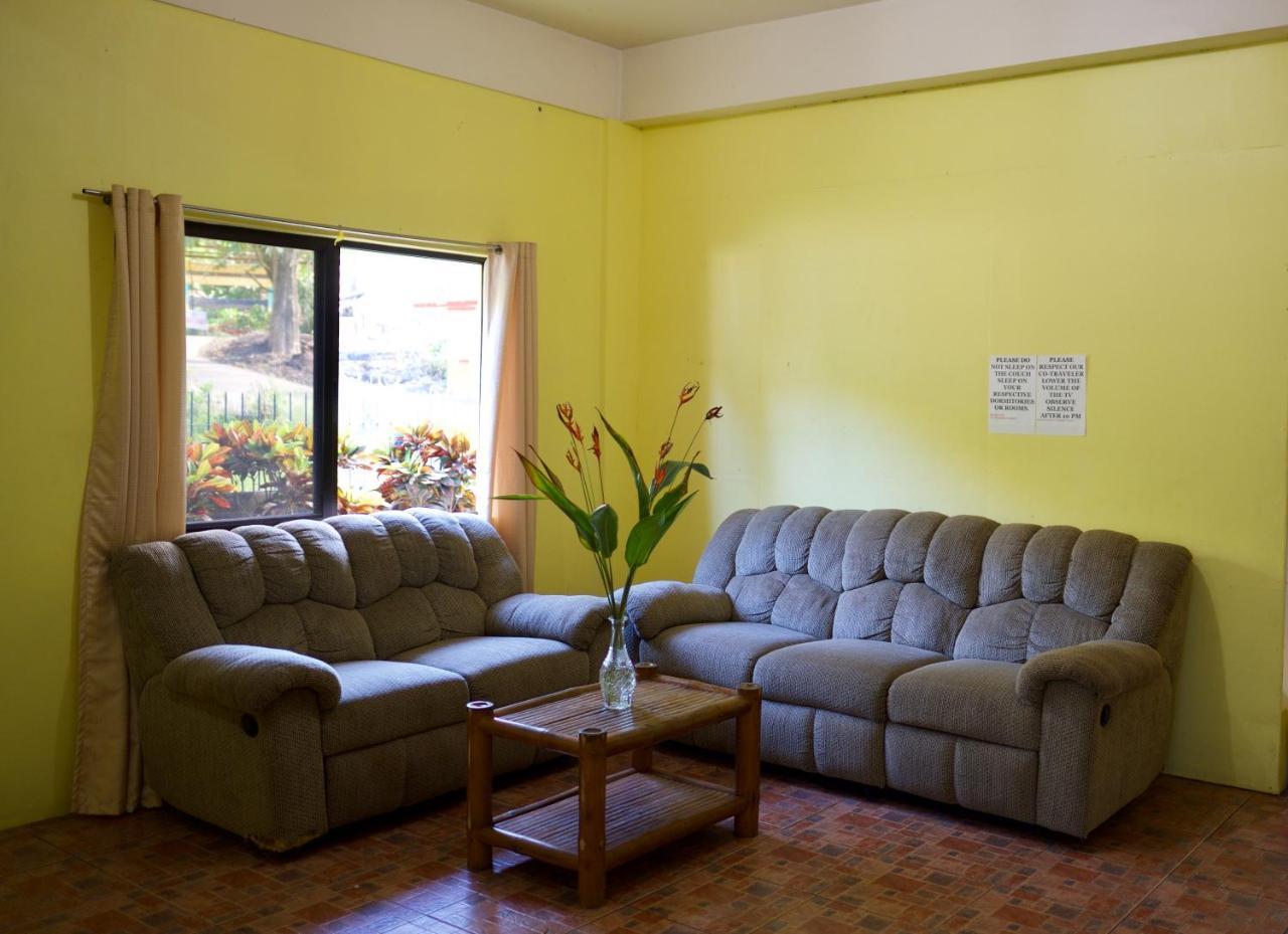 Fat Monkey Hostel Coron Kültér fotó